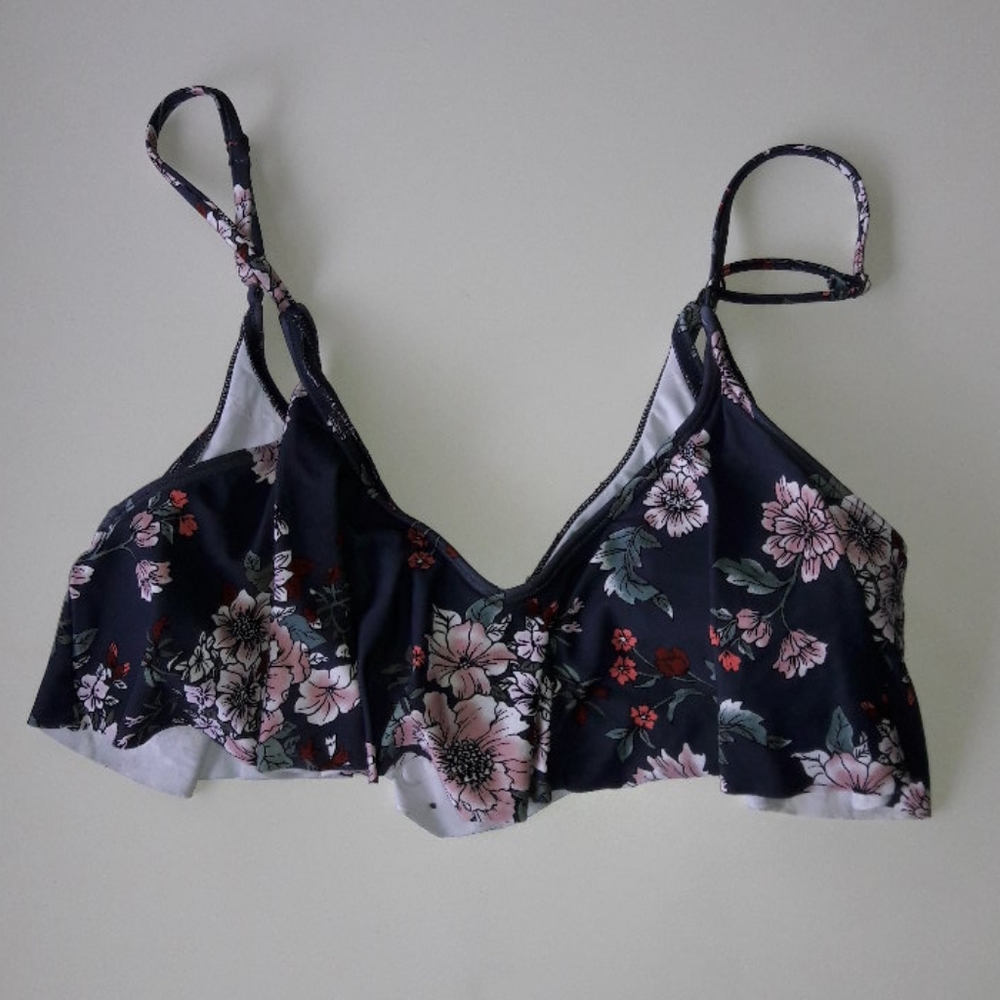 Oneil summer top like new condition